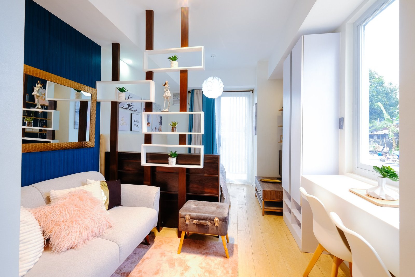 STUDIO with BALCONY – ARC TOWERS